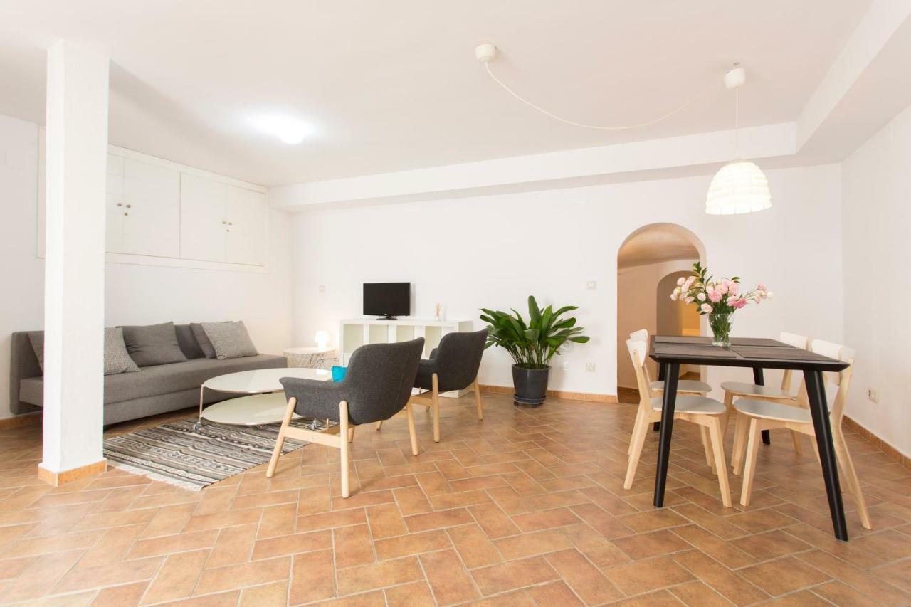 Montes Claros 26 Lägenhet Granada Exteriör bild