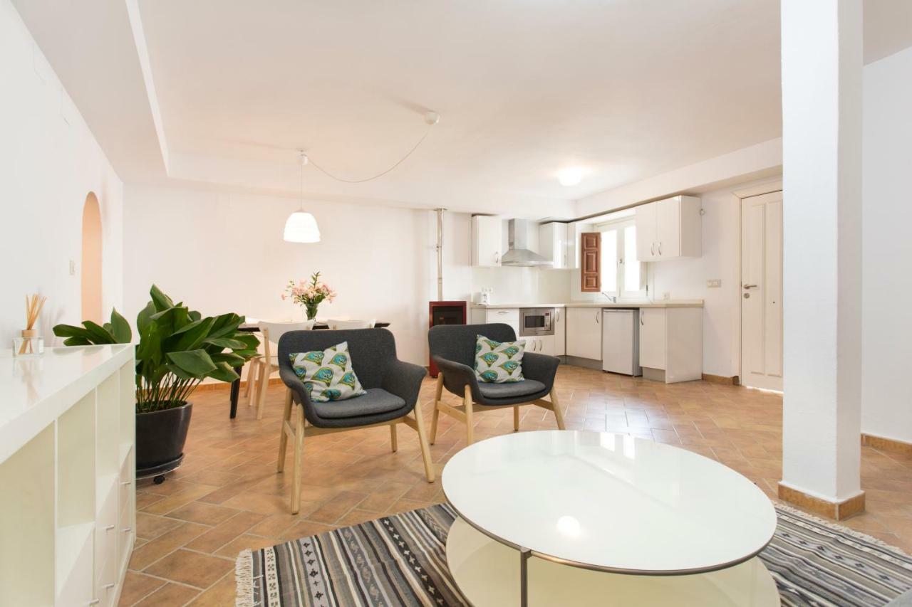 Montes Claros 26 Lägenhet Granada Exteriör bild