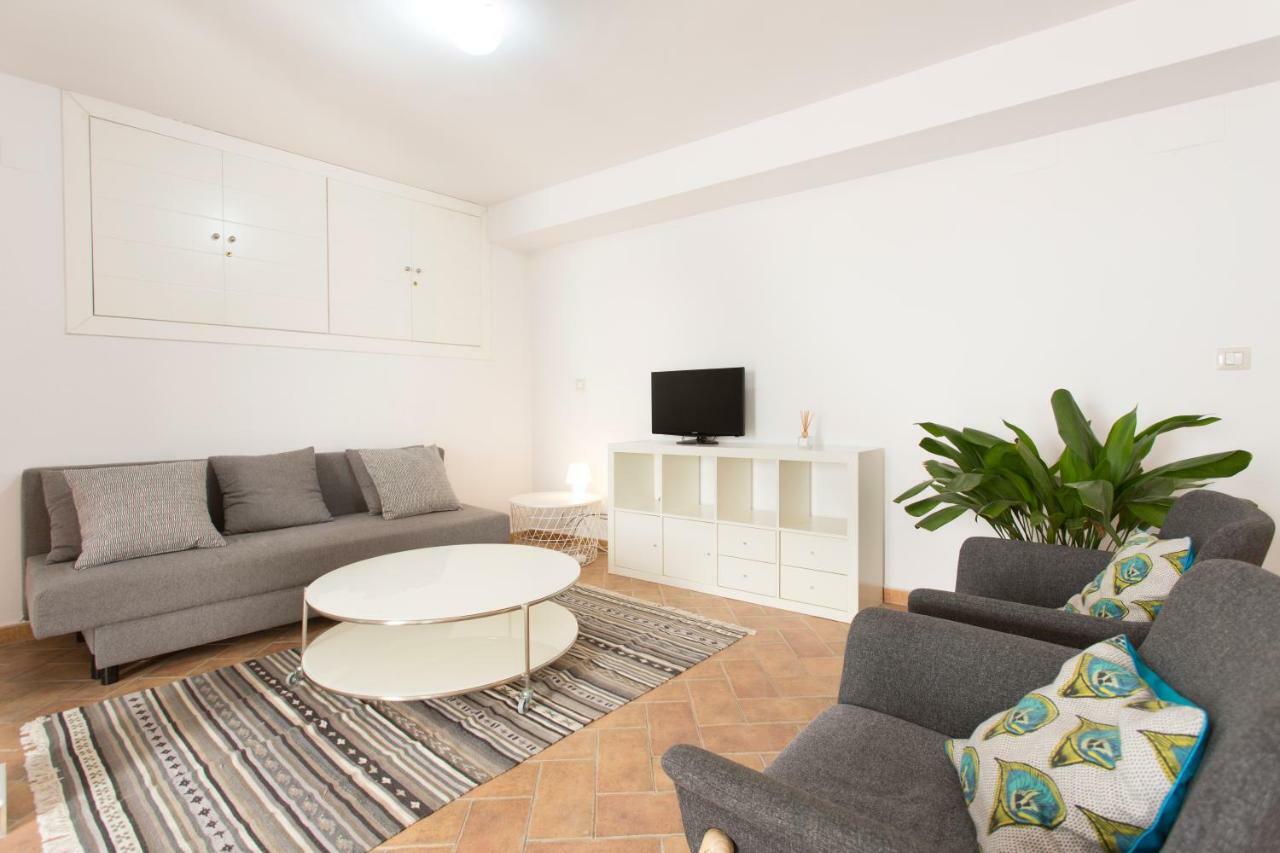 Montes Claros 26 Lägenhet Granada Exteriör bild