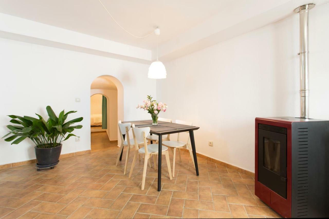 Montes Claros 26 Lägenhet Granada Exteriör bild